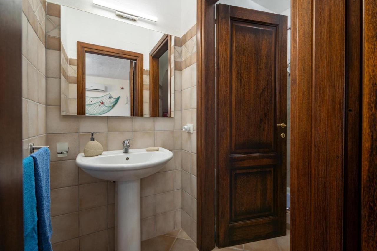 NebidaL'Estasi Tanca Piras A Bordo Piscina Con Vista Mare别墅 外观 照片