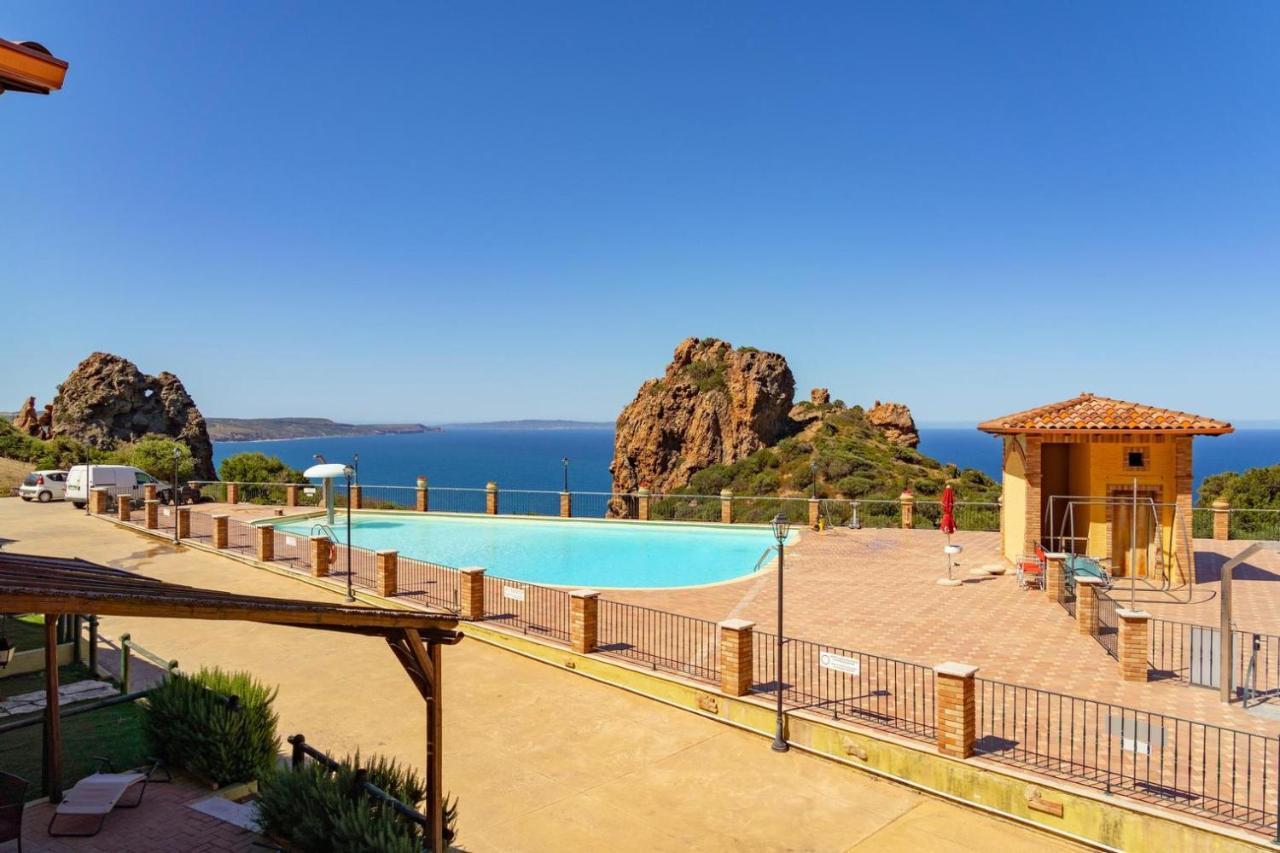 NebidaL'Estasi Tanca Piras A Bordo Piscina Con Vista Mare别墅 外观 照片